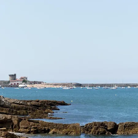 Etxe Ttippi בית נופש